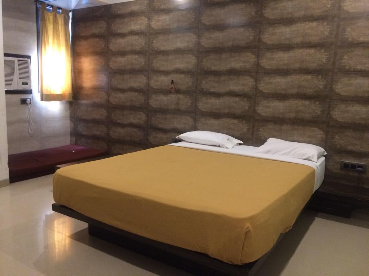 Silver Sands Beach Resort Daman Exterior foto